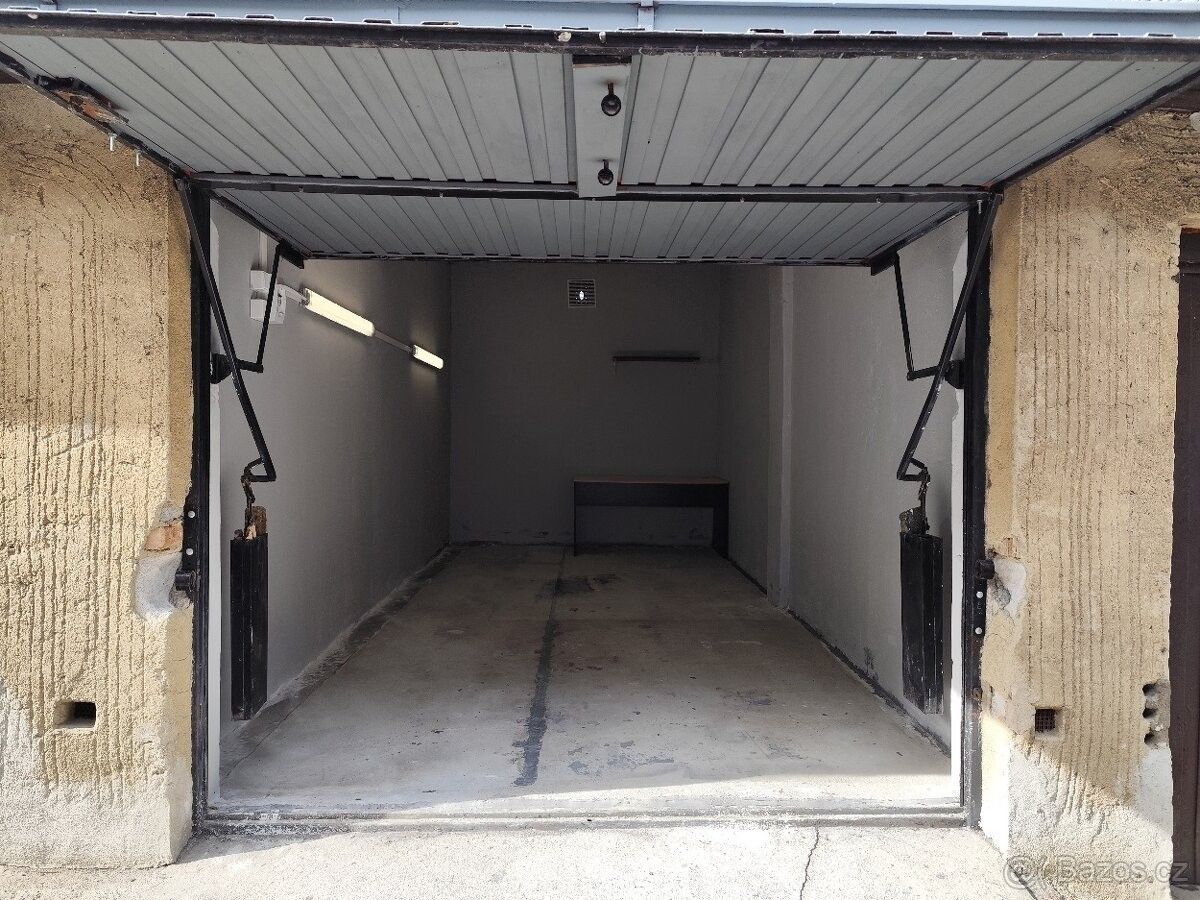 Pronájem garáž - Praha, 150 00