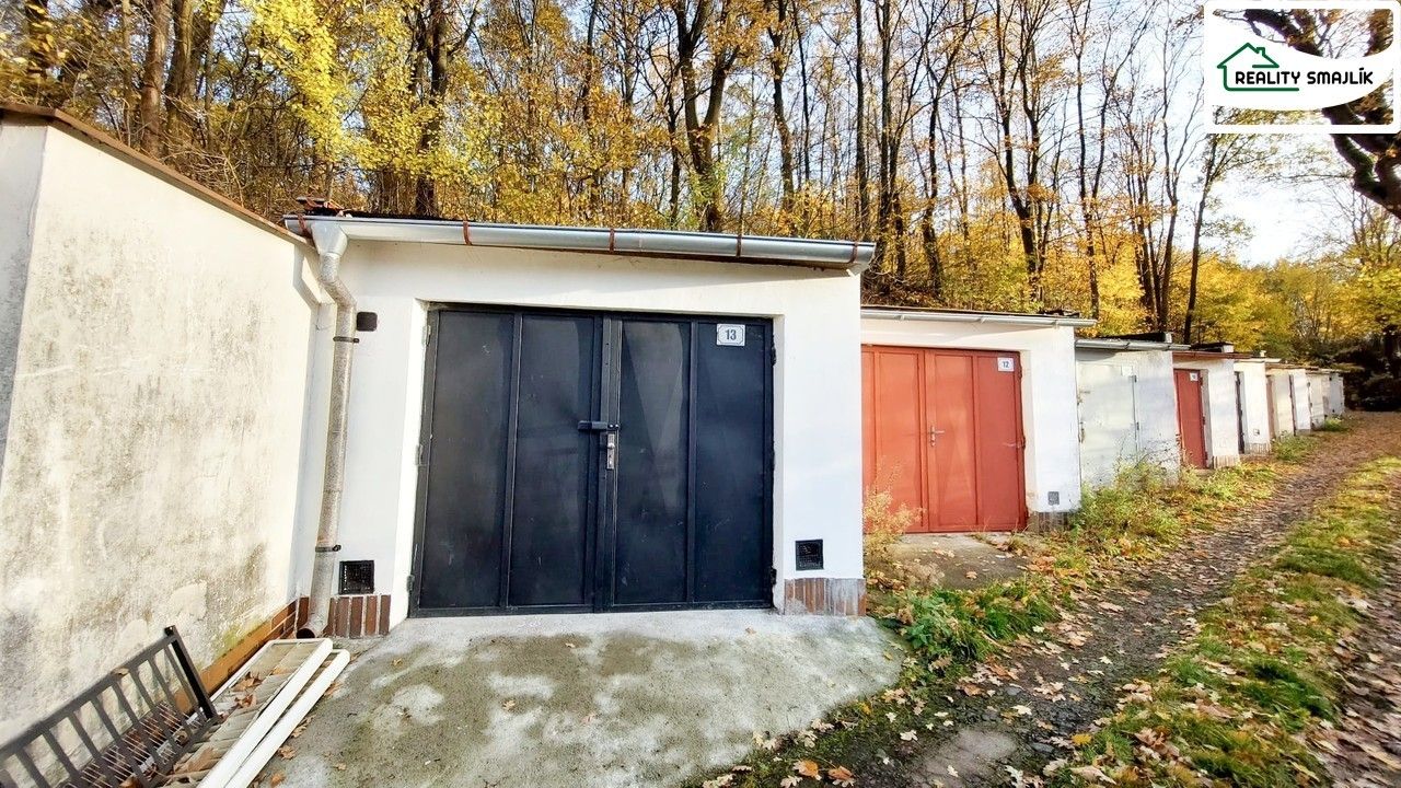Garáže, Hradiště, Cheb, 28 m²