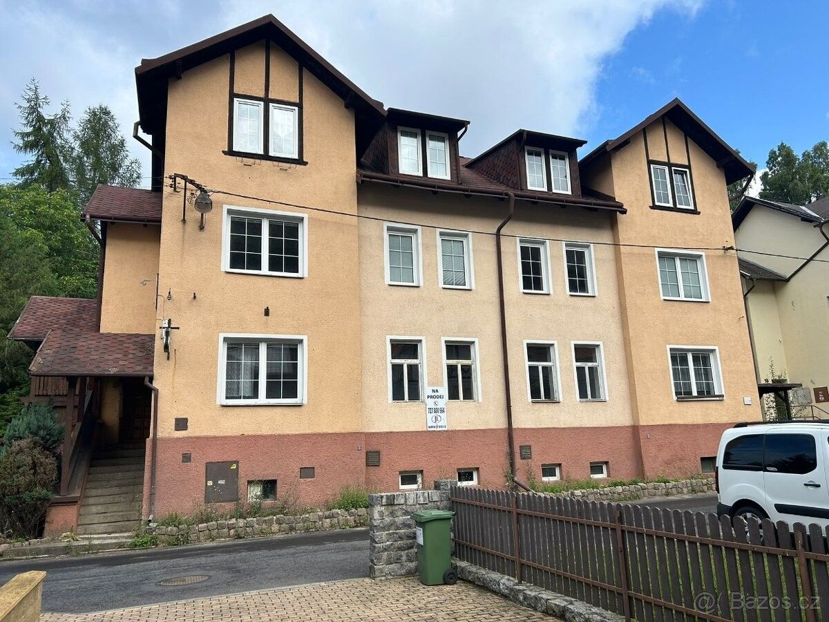 Rodinné domy, Oloví, 357 07