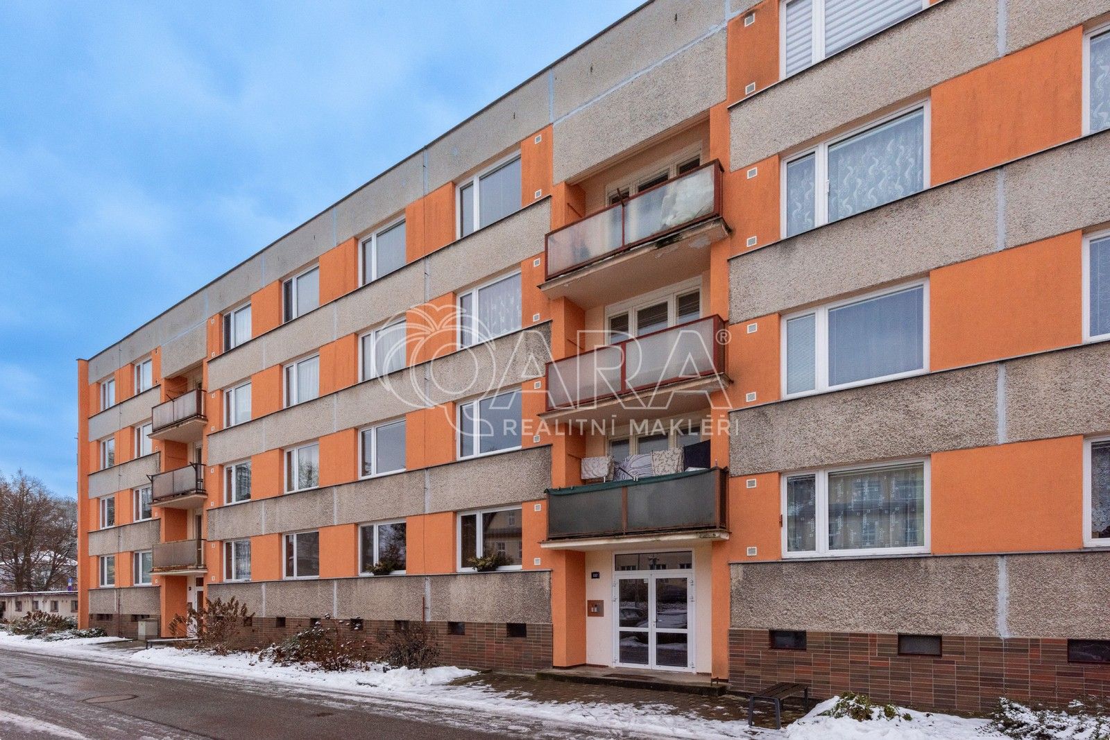 3+1, Sídliště, Hostinné, 89 m²