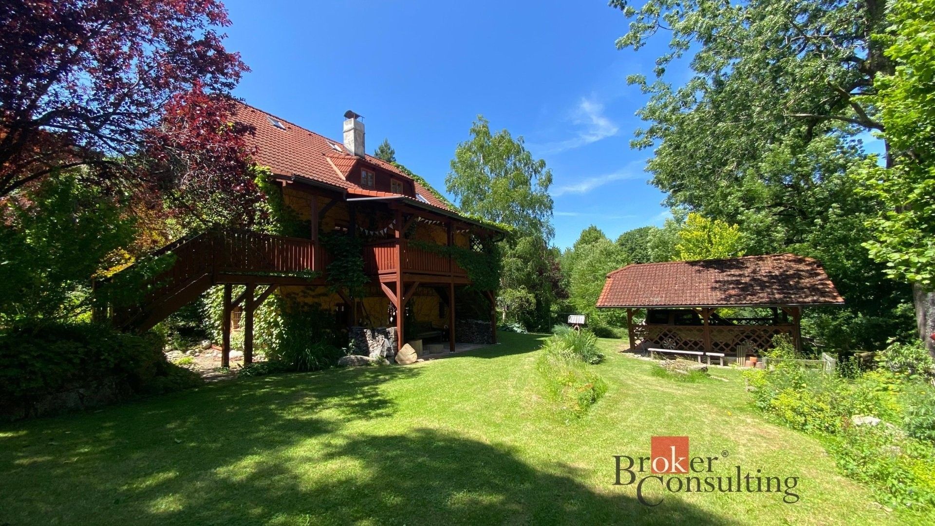 Rodinné domy, Hojná Voda, Horní Stropnice, 242 m² - 1