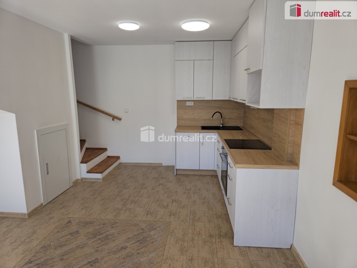 Byt 3+kk · 74 m² · Straky - 3