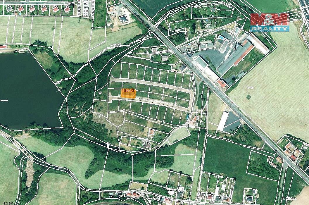 Pozemek pro bydlení, 702 m²
