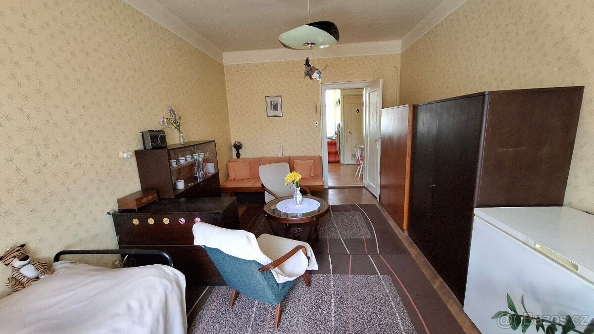 Prodej byt - Bezkov, 669 02