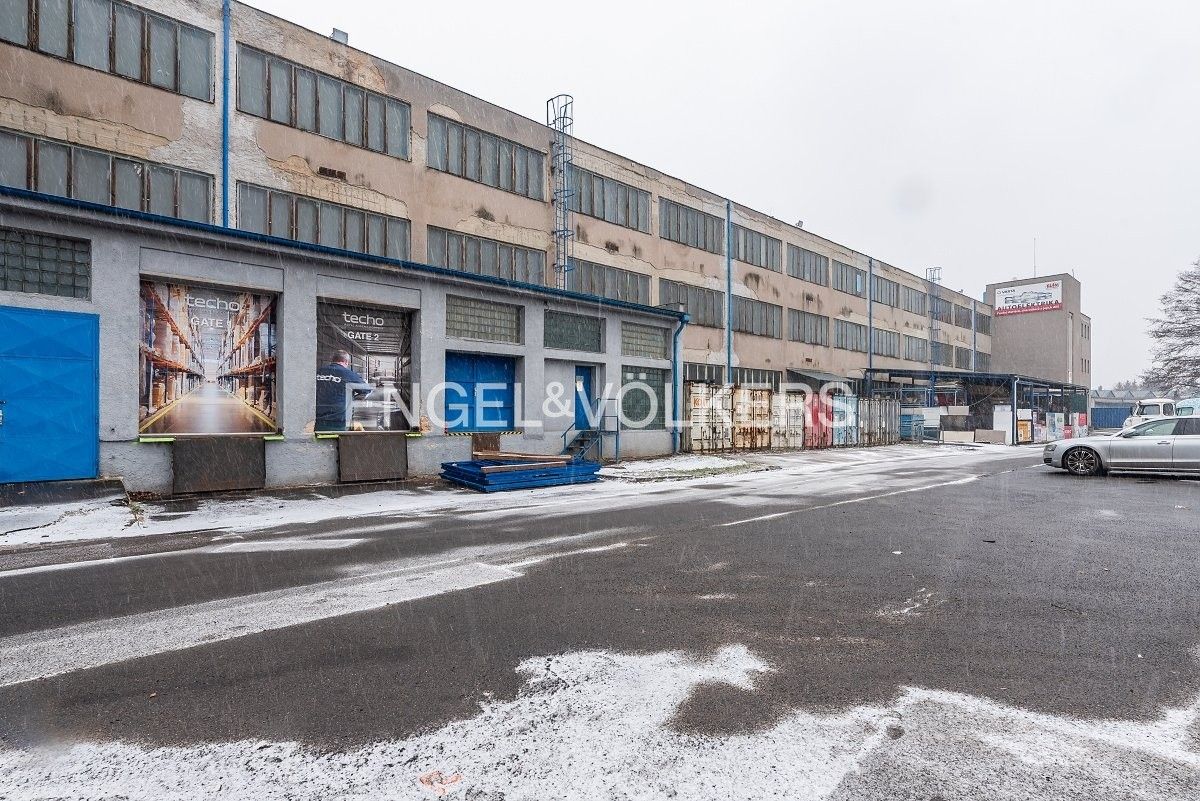 Sklady, U továren, Praha, 1 m²