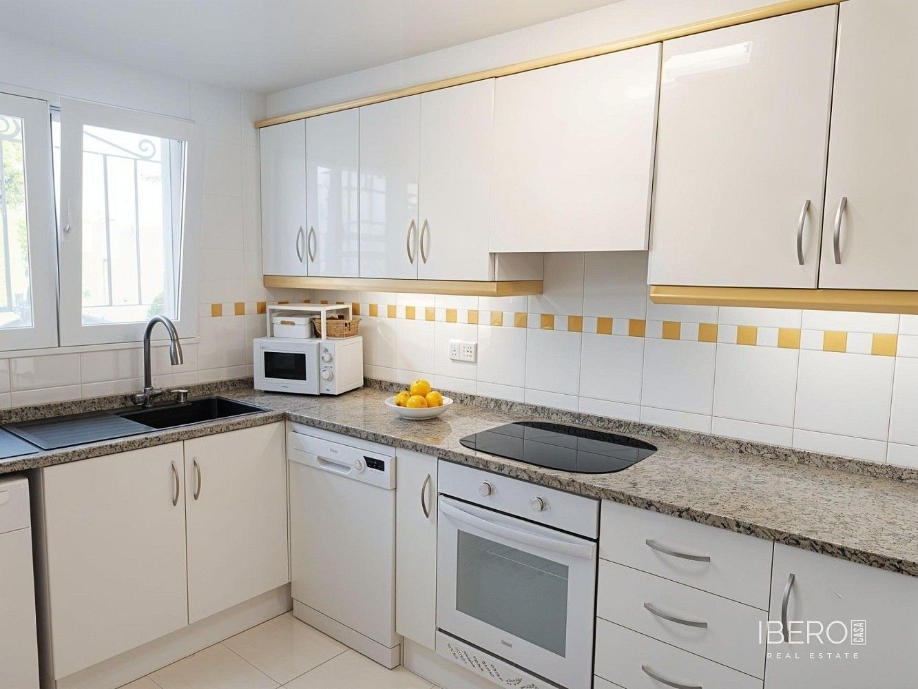 Prodej rodinný dům - Oliva, ES, 130 m² - 2