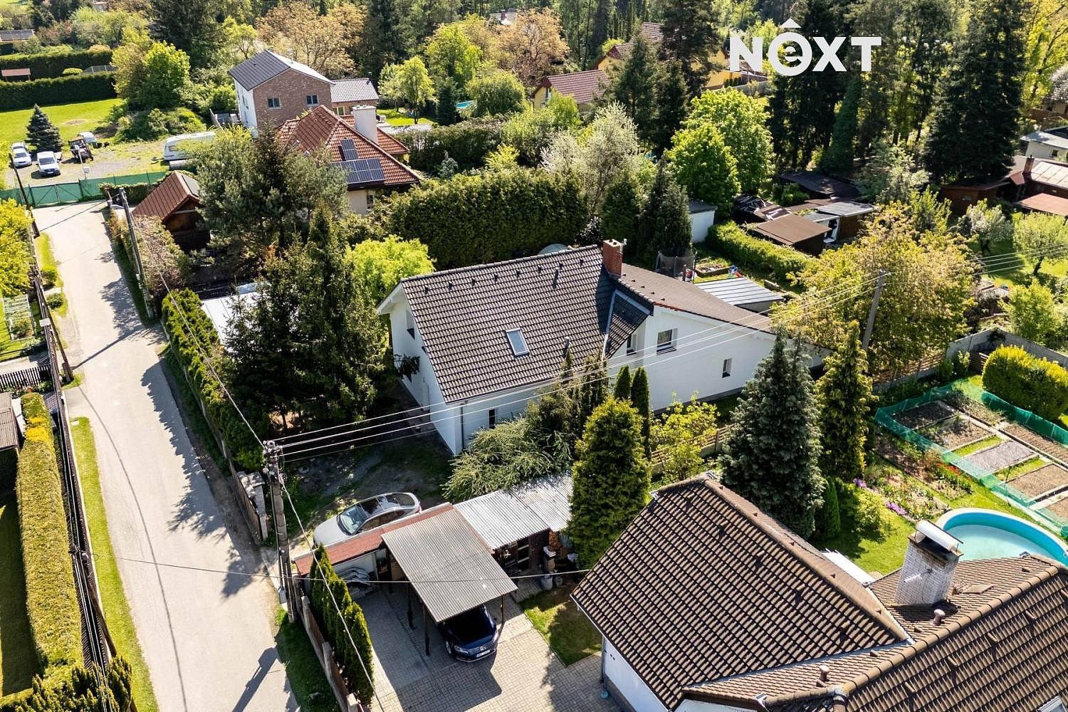 Rodinný dům · 230 m² · Krajní, Zvole - Černíky, okres Praha-západ - 3