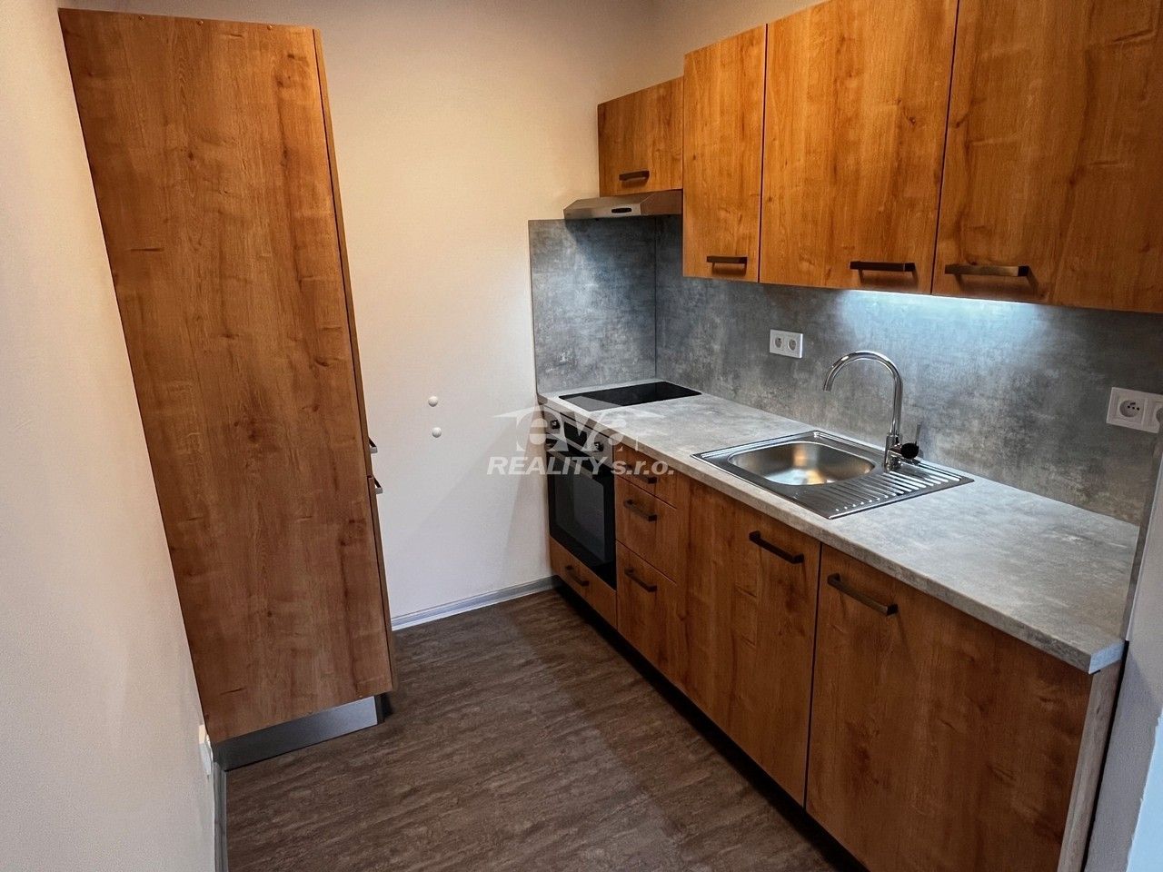 1+kk, Španielova, Praha, 33 m² - 2