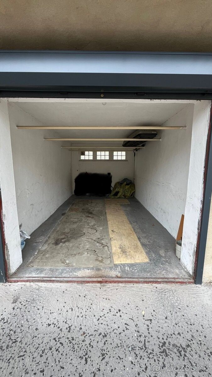 Pronájem garáž - Pardubice, 530 03