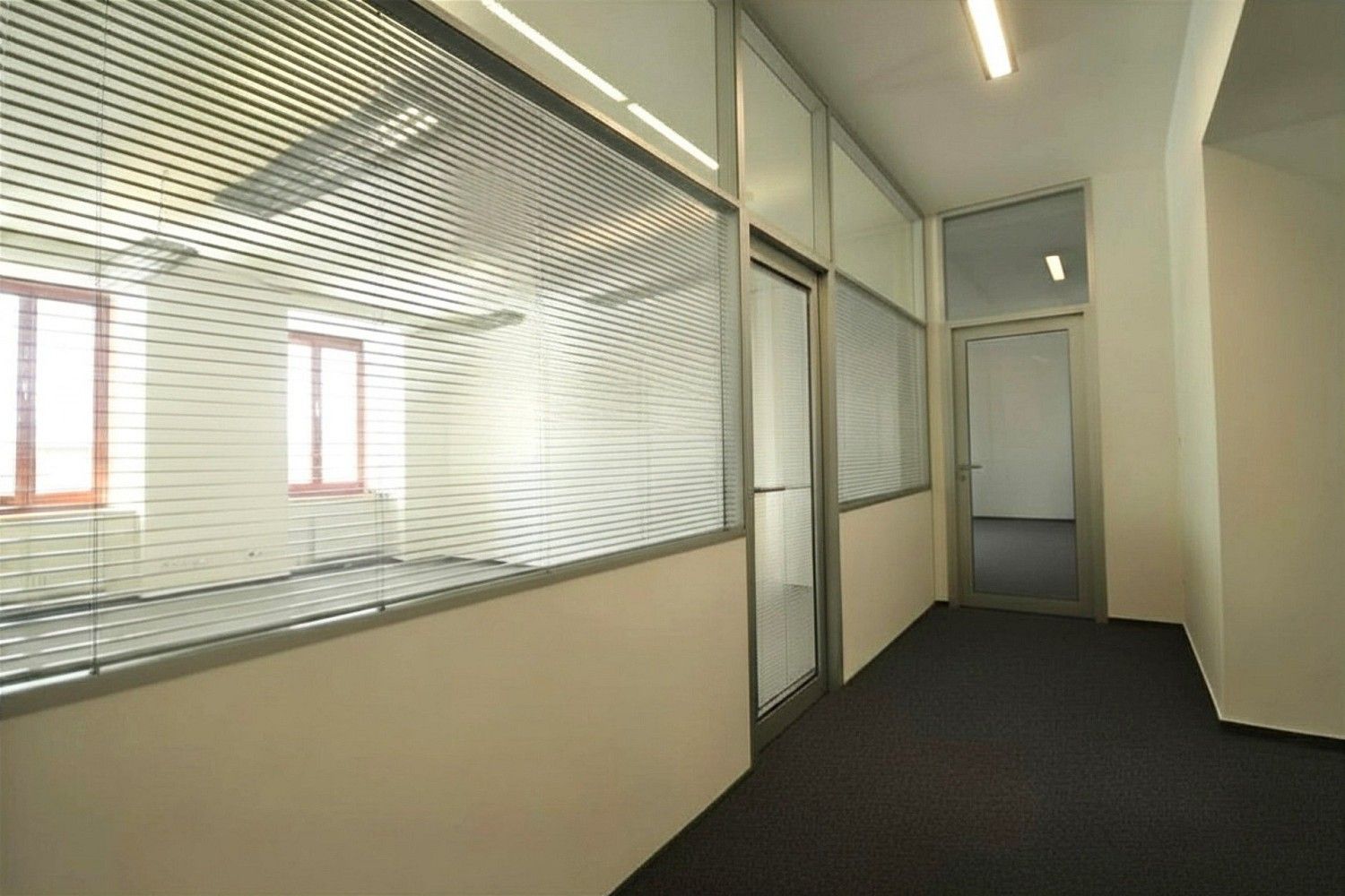 Kancelář, 105 m²