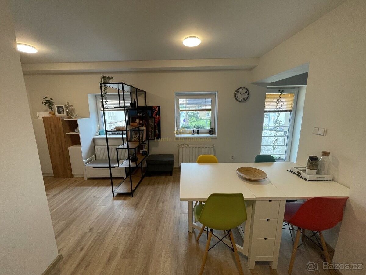 Prodej byt - Braškov, 273 51