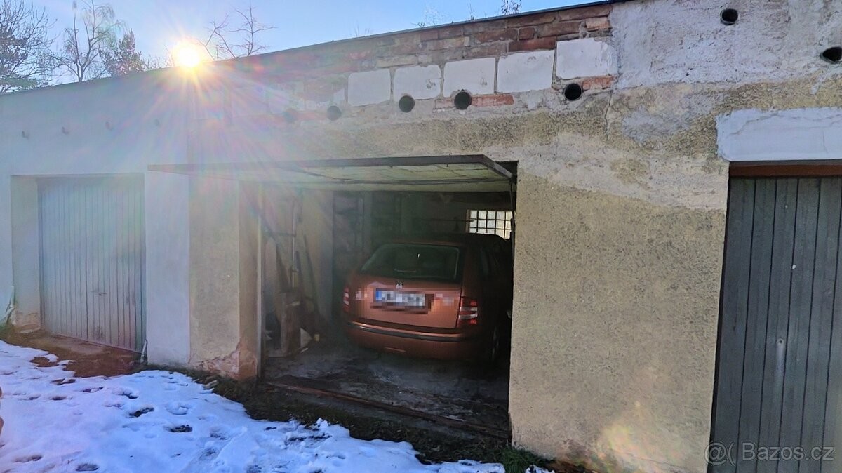 Garáž · Řež, 250 68 - 3