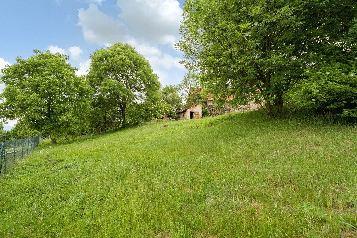 Pozemek pro bydlení, 1 516 m²