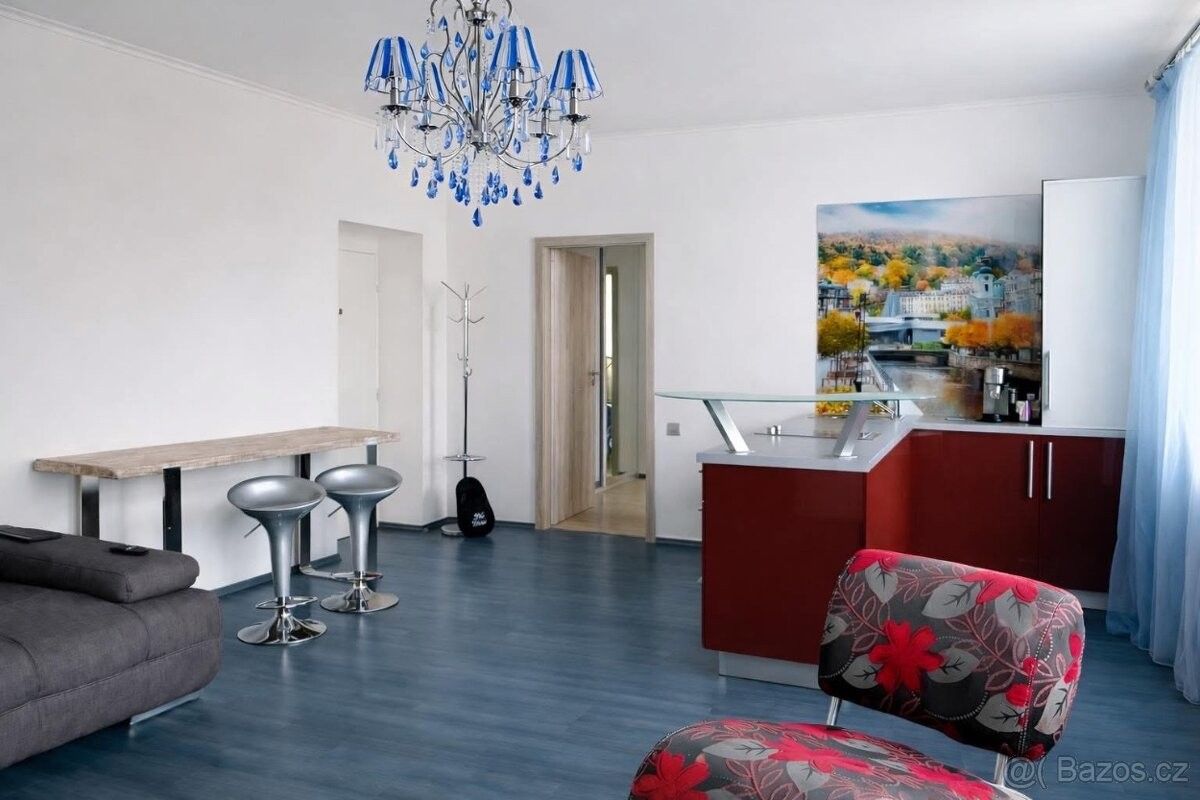 Pronájem byt - Karlovy Vary, 360 01