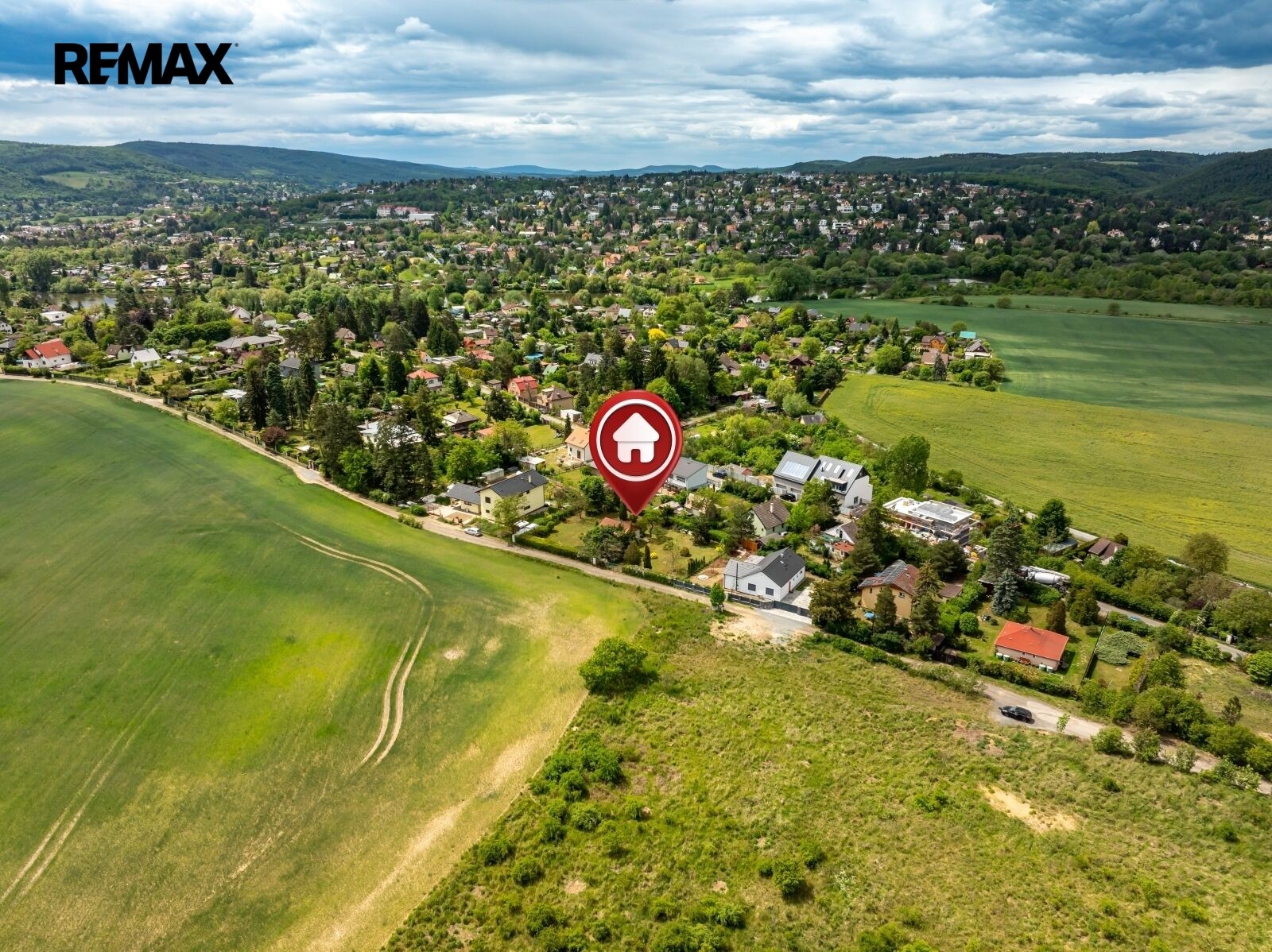 Pozemek pro bydlení · 1 245 m² · Praha - 4