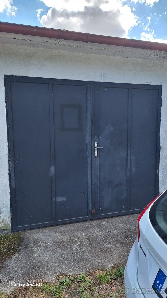 Garáže, Veselí nad Lužnicí, 391 81