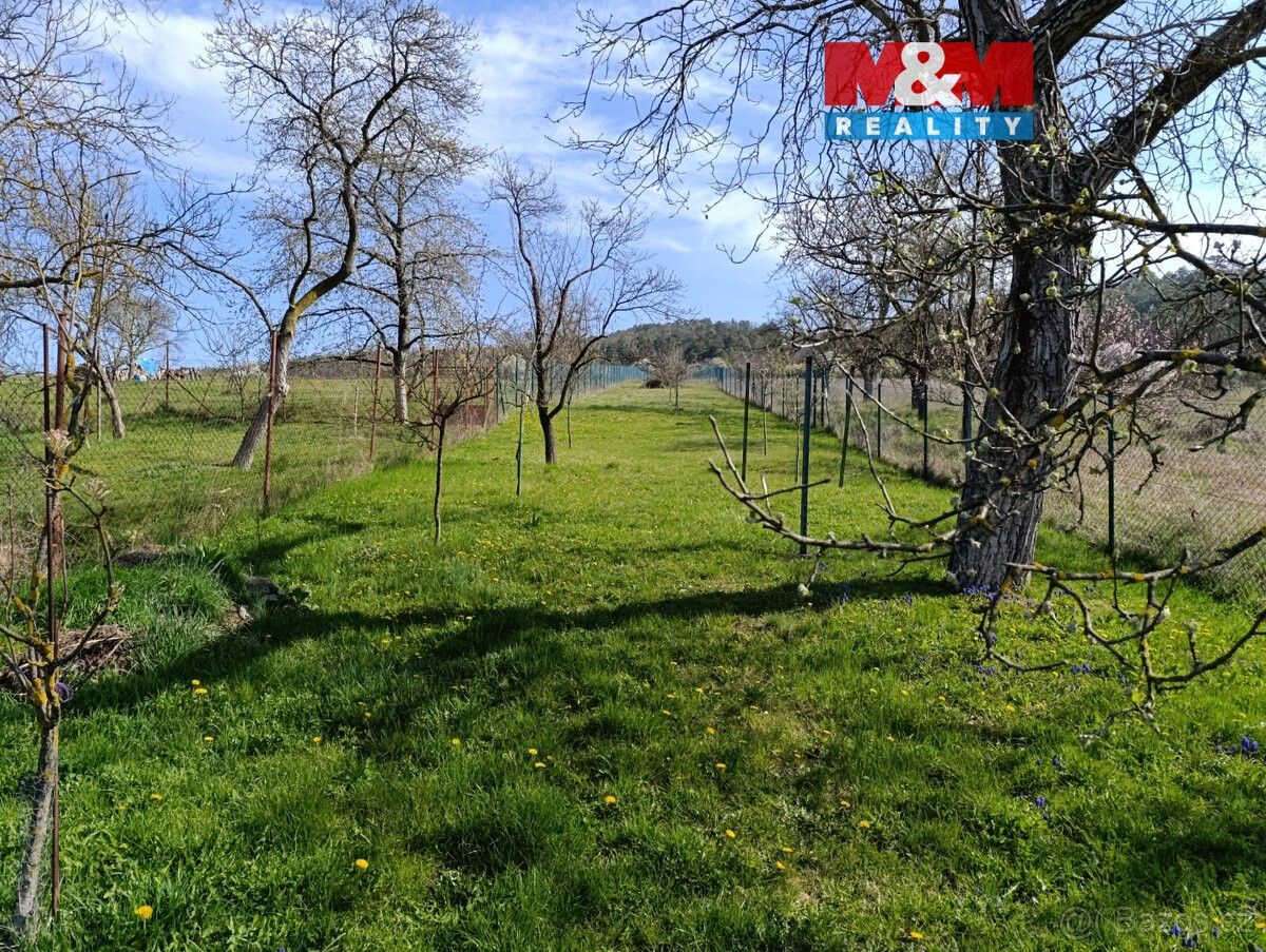 Zahrady, Čebín, 664 23