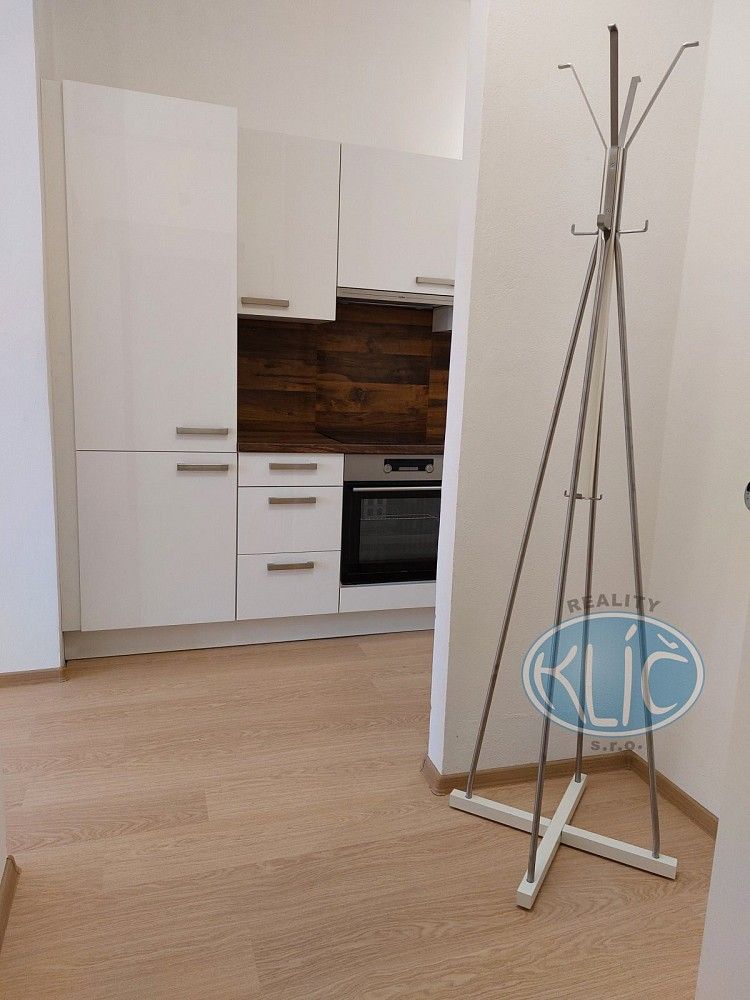 Byt 2+kk · 55 m² · Husovo nám., Tábor - 3