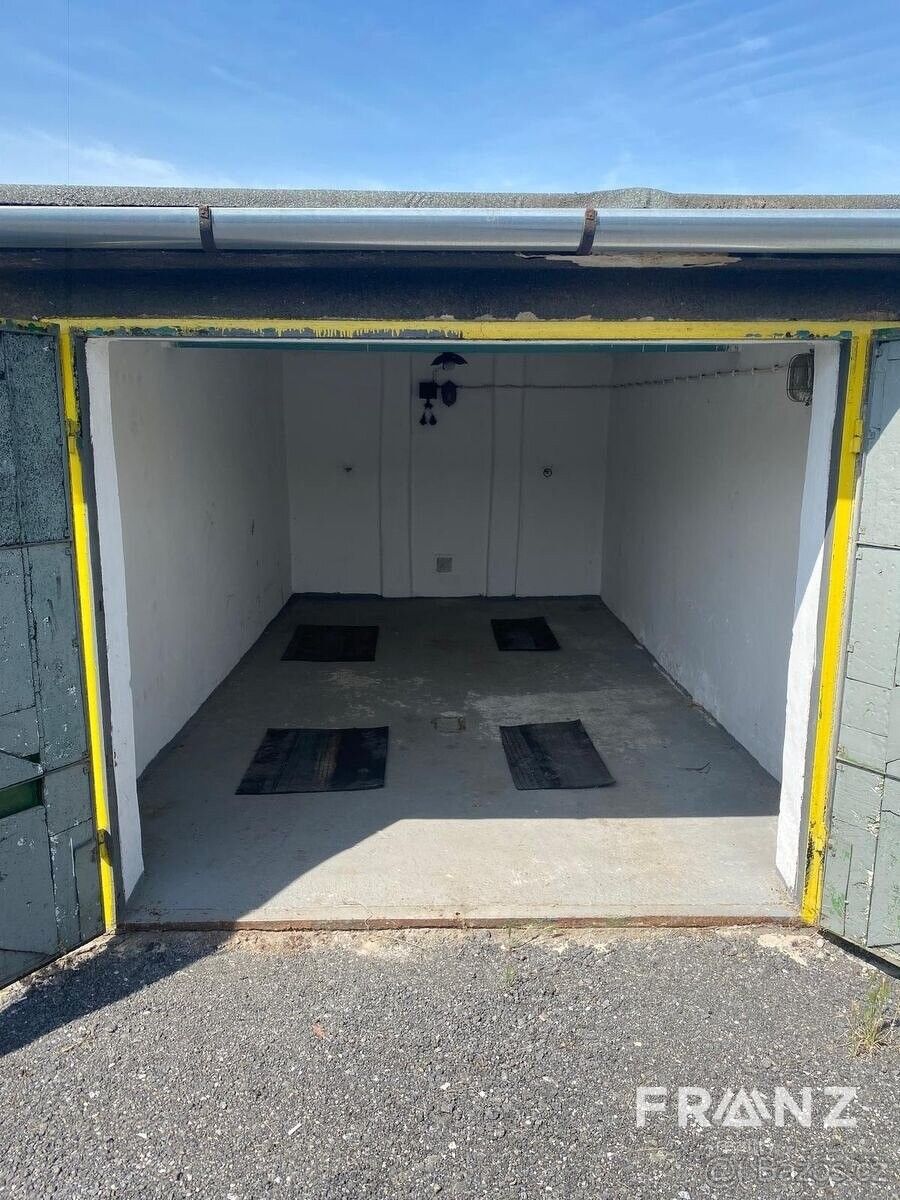 Pronájem garáž - Ostrava, 700 30