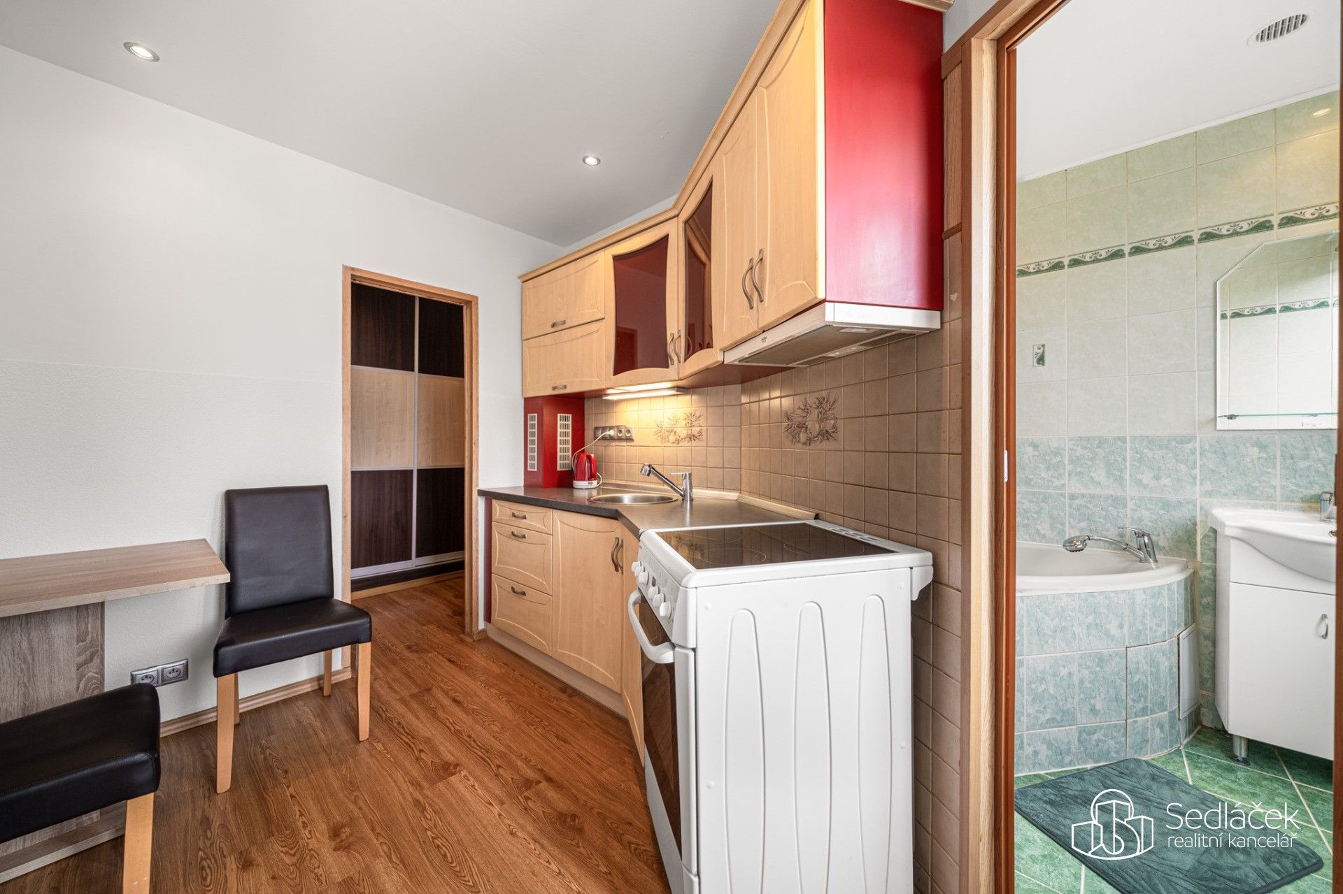 Byt 2+1 · 52 m² · Zahradní, Chodov - 4