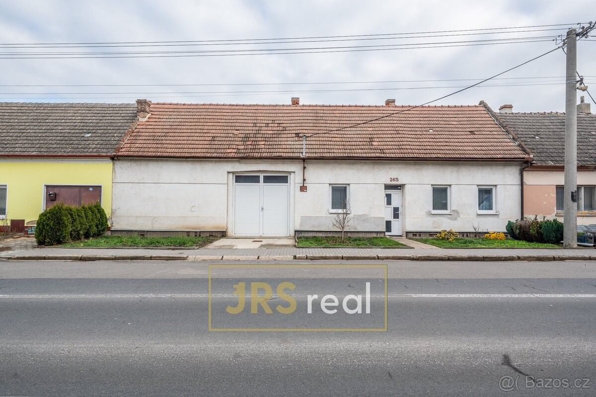 Rodinné domy, Krumvíř, 691 73