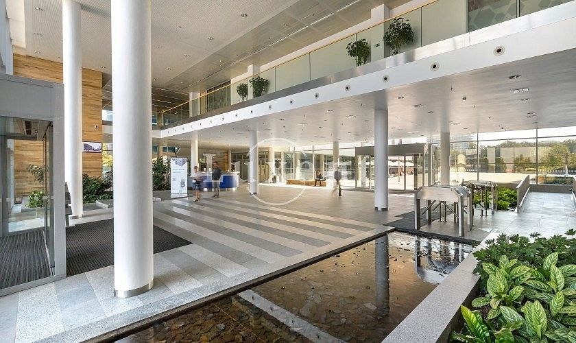 Obchodní prostory, Praha, okres Praha 4, Hlavní město Praha, 630 m²