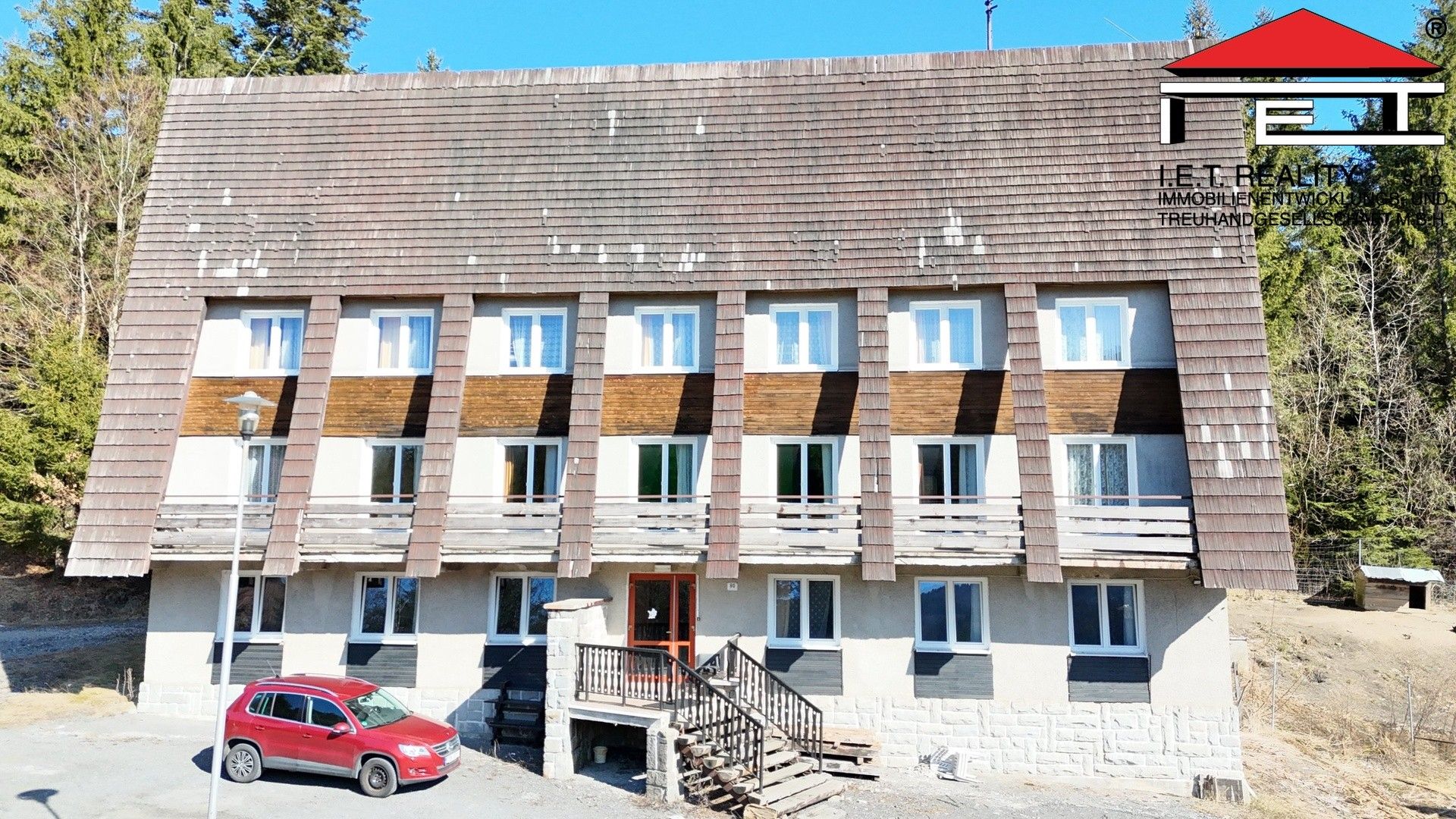 Ostatní, Bílá – pohled 2