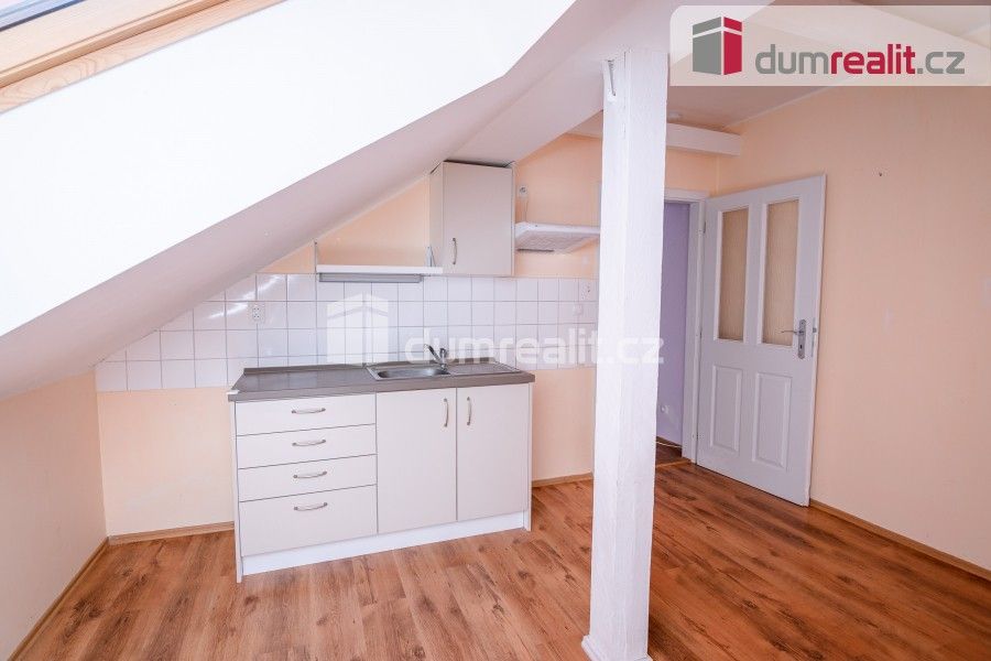 1+1, Husova, Kolín, 53 m²