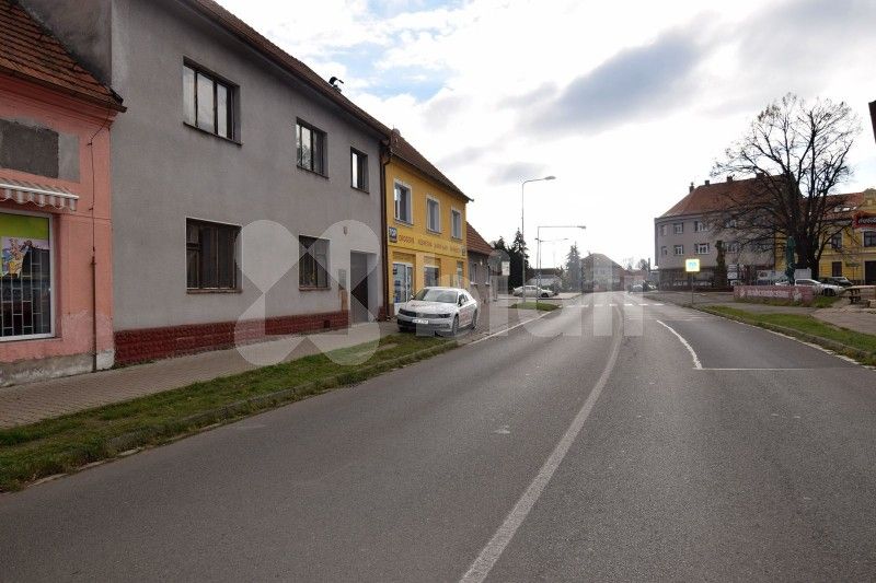 Prodej pozemek - Husova 410, Sadská, 498 m²