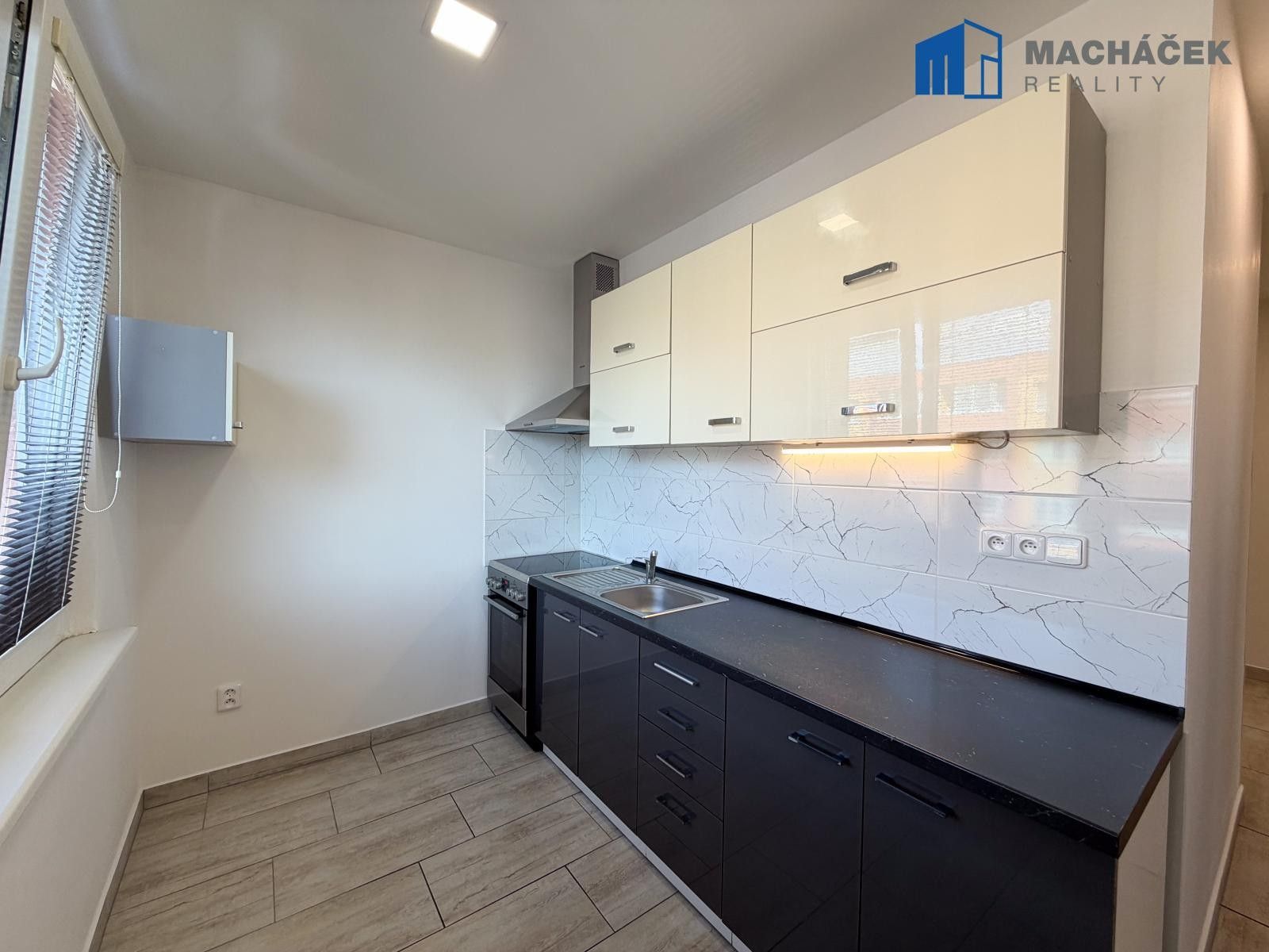 2+1, Zahradnictví , Duchcov, 52 m² - 2