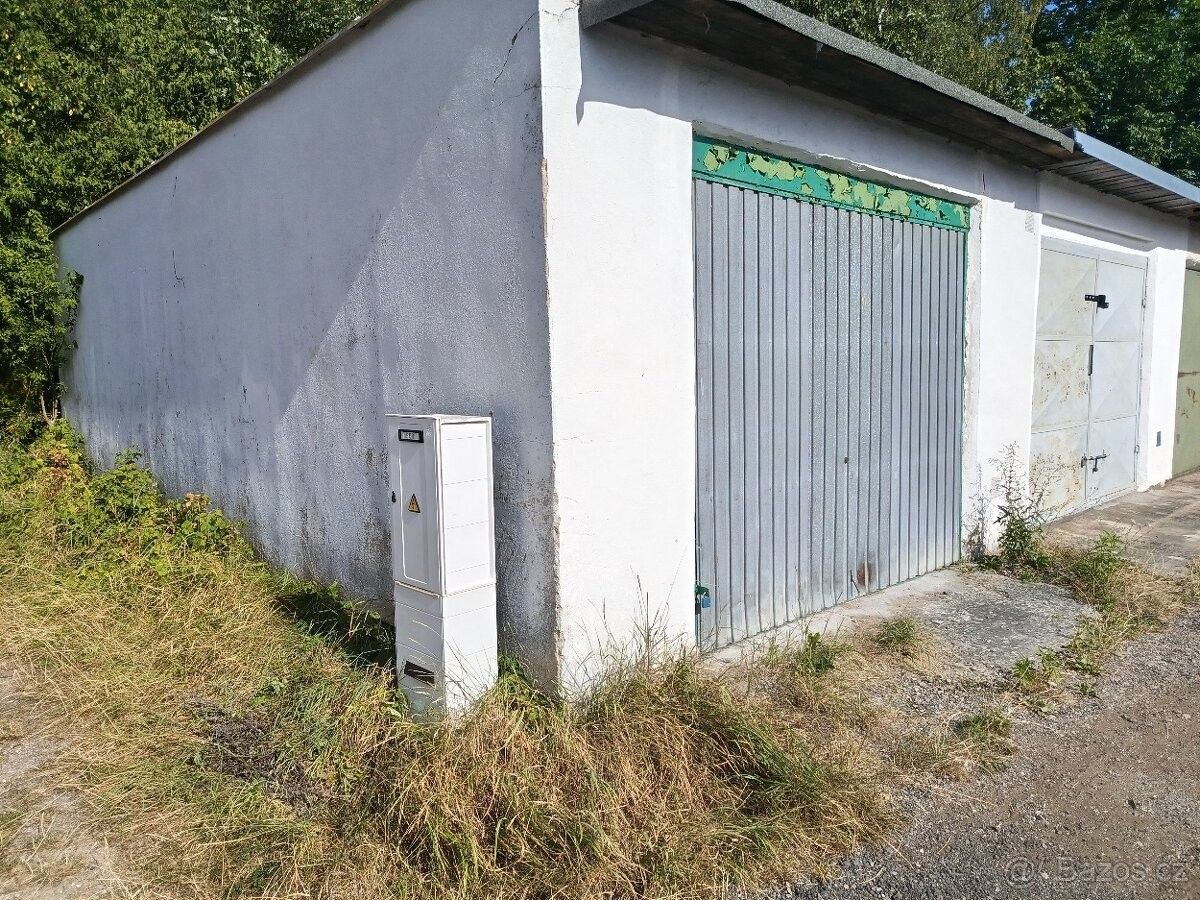 Garáže, Klášter Hradiště nad Jizerou, 294 15 - 1