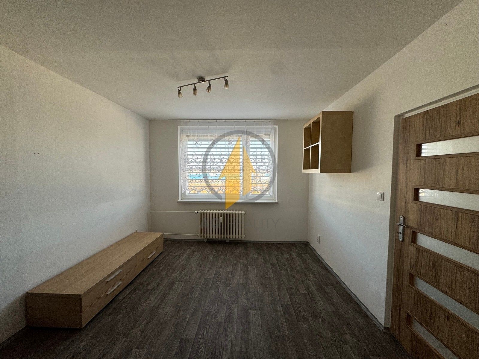 1+1, Přátelství, Jičín, 36 m²