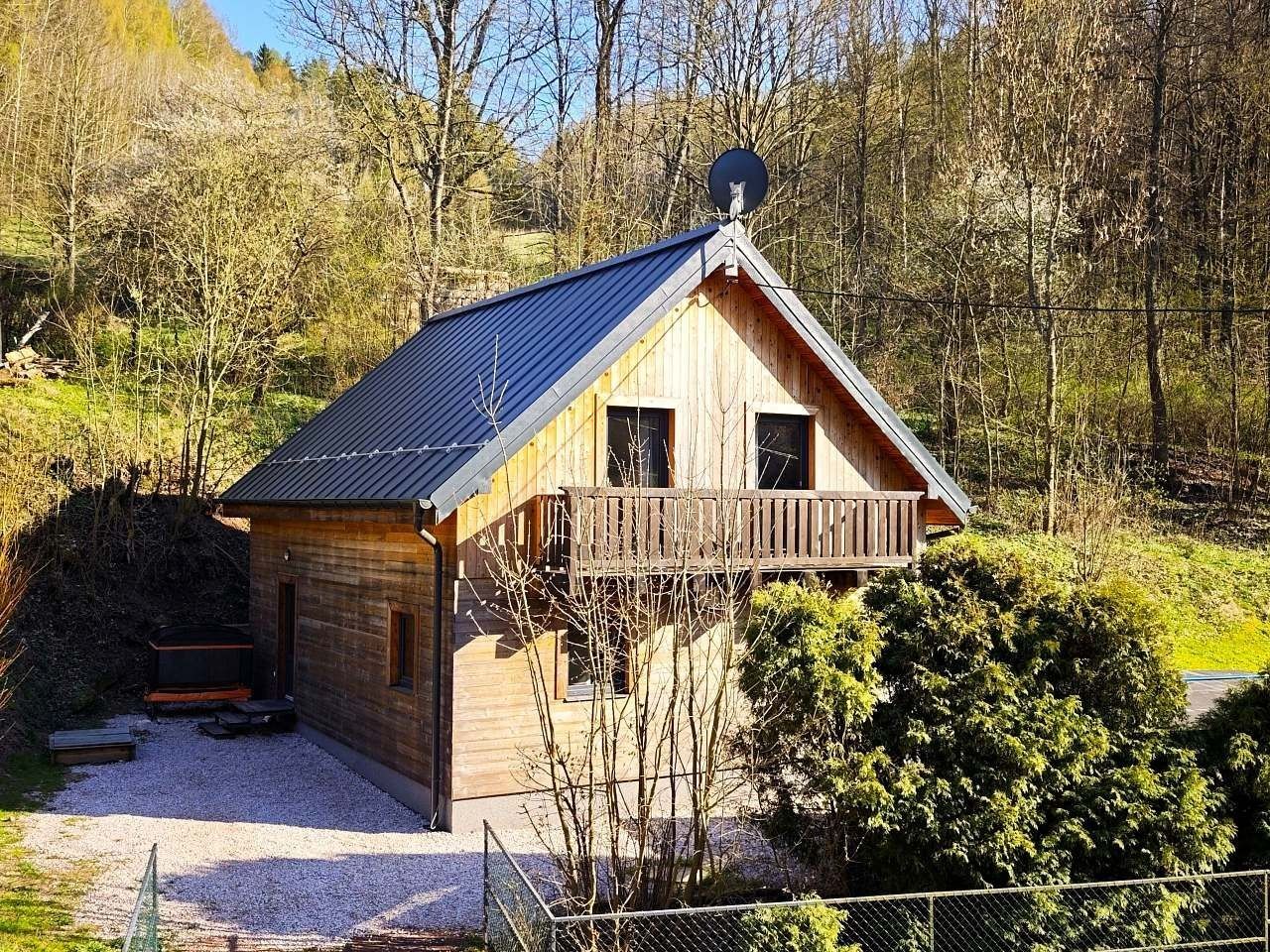 Chaty, Trutnov - Lhota u Trutnova, Královéhradecký kraj - 2