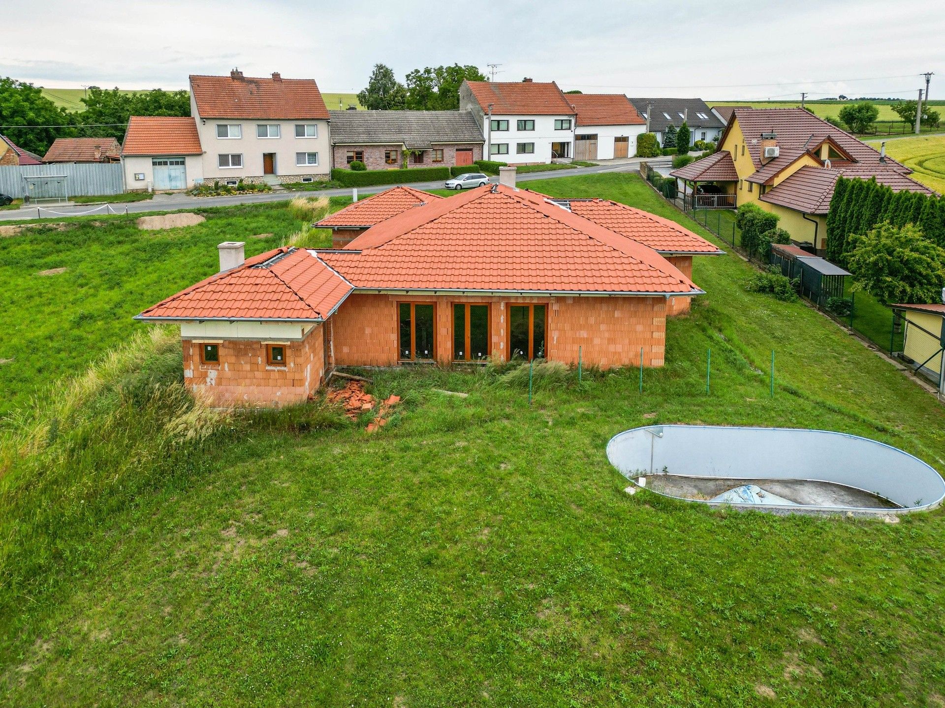 Rodinné domy, Moravany, 330 m²