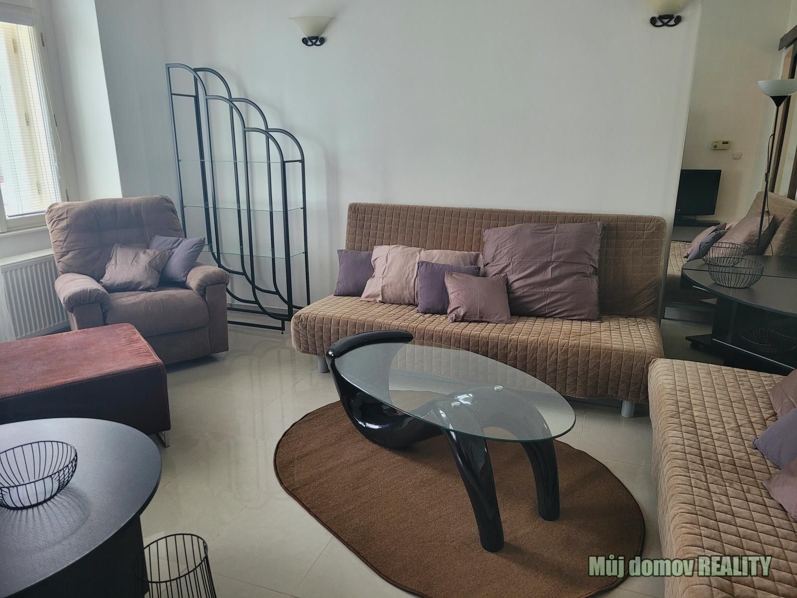 Pronájem byt 2+1 - Lublaňská, Praha, 60 m²