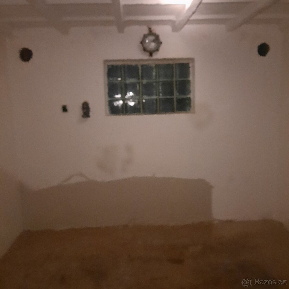 Prodej garáž - Dašice v Čechách, 533 03