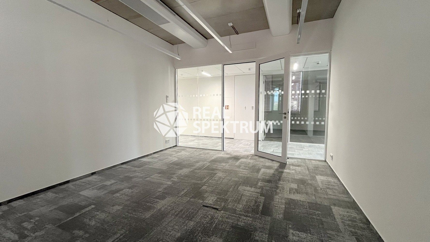 Pronájem kancelář - Brno - Trnitá, okres Brno-město, Jihomoravský kraj, 426 m² - 5