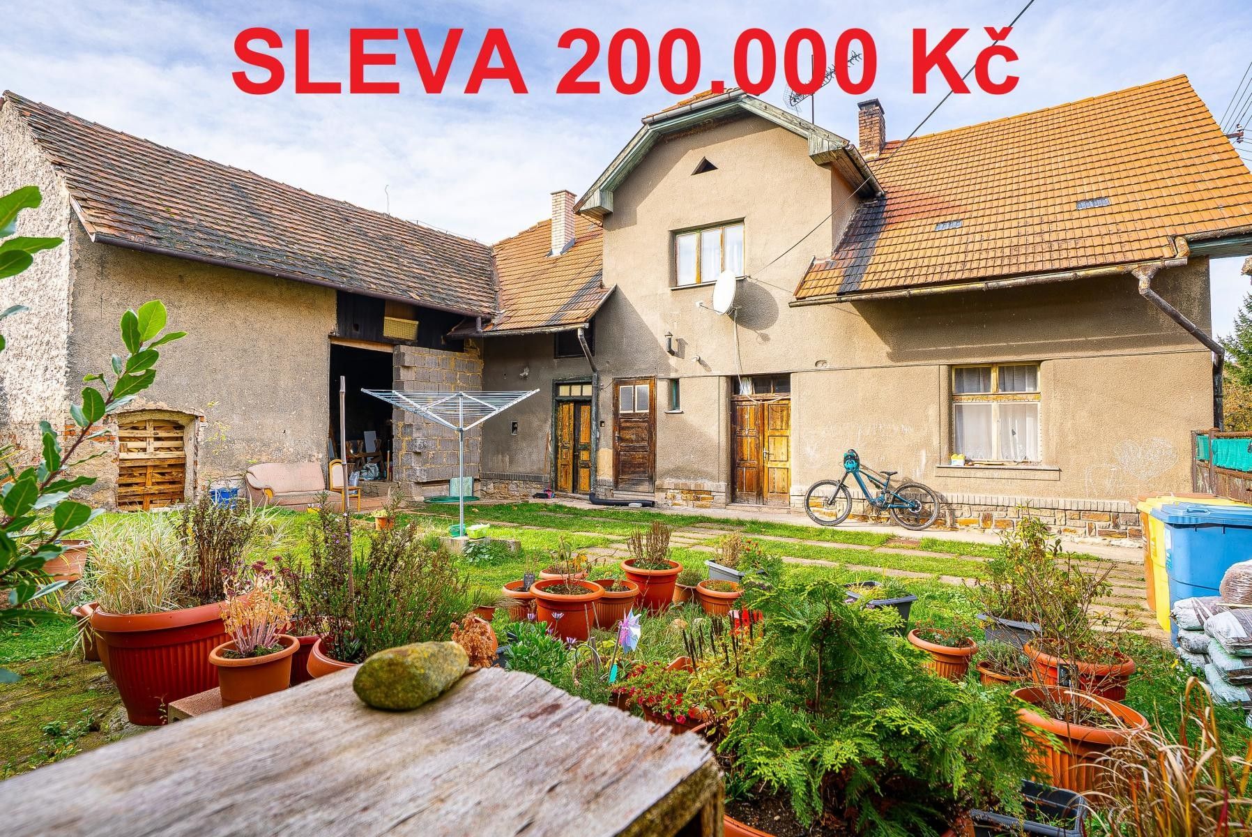 Rodinné domy, Lochovice, 180 m²