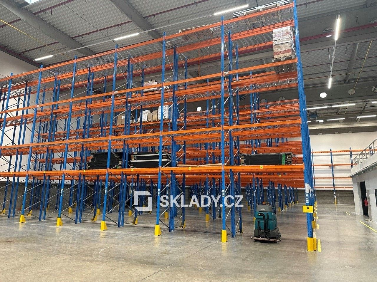 Pronájem sklad - Kozomín, 2 m²