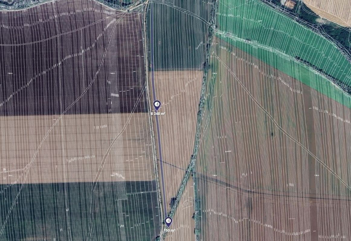 Zemědělské pozemky, Hluk, 8 398 m²