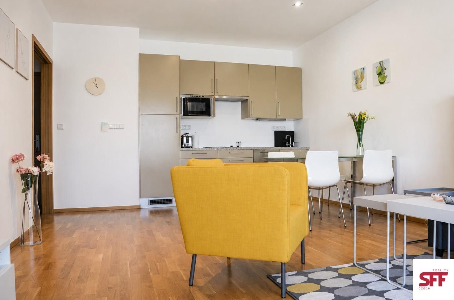 2+kk, Korunní, Praha, 55 m² - 2