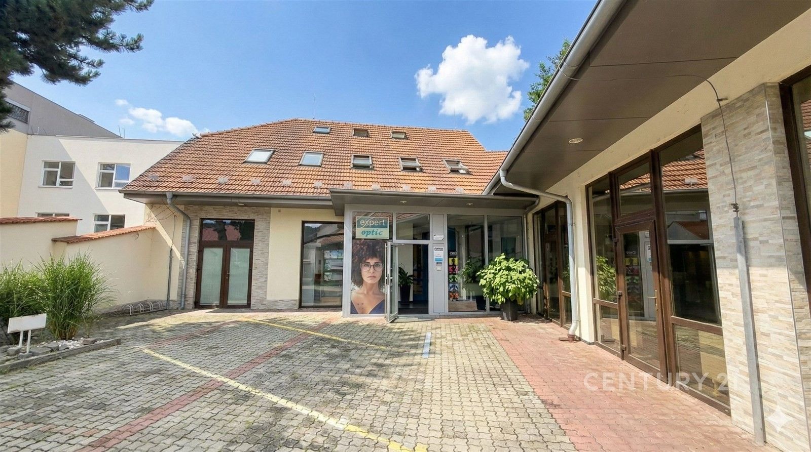 Prodej činžovní dům - Hlavní  , Brno, 758 m²