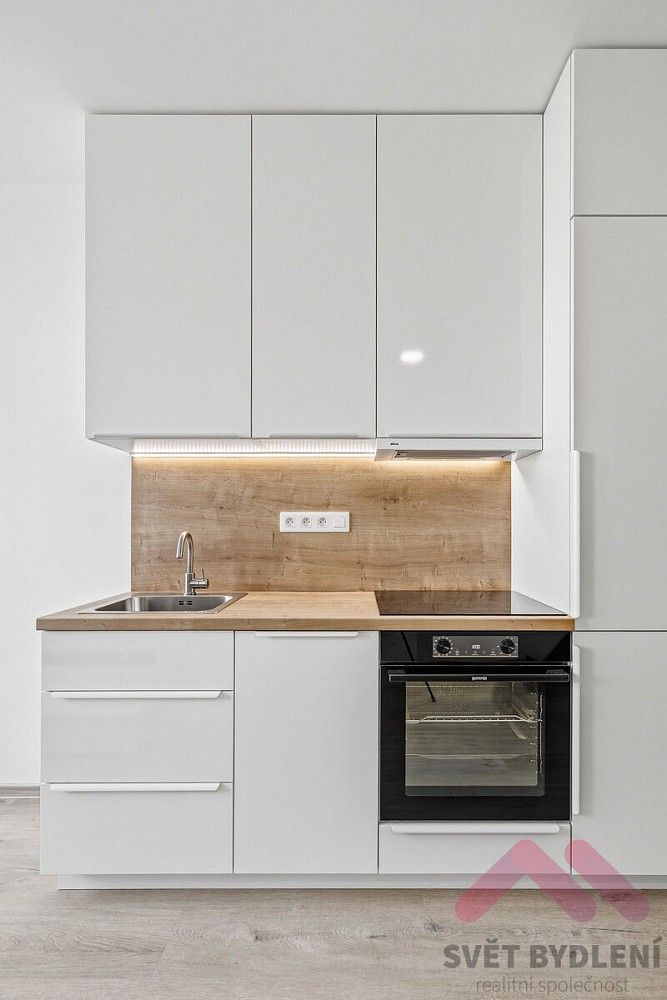 Byt 1+kk · 25 m² · Biskupcova, Praha 3 - Žižkov - 4