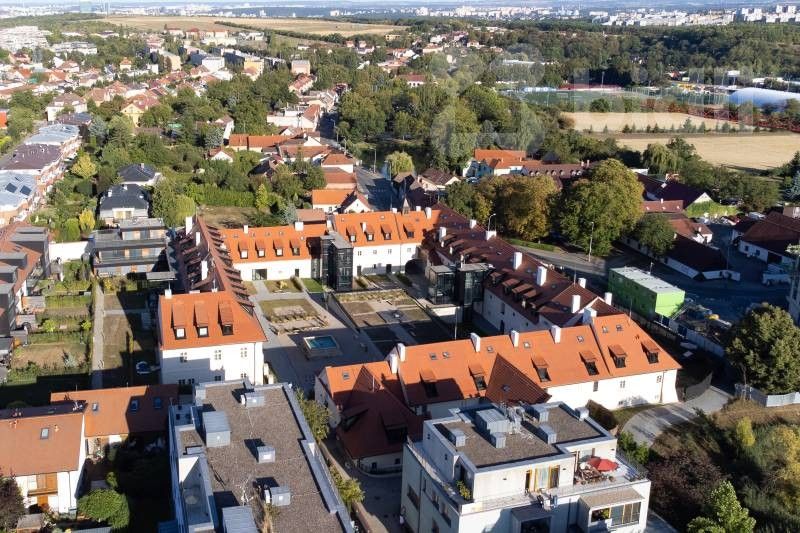 3+kk, Řeporyjská, Praha, 130 m²