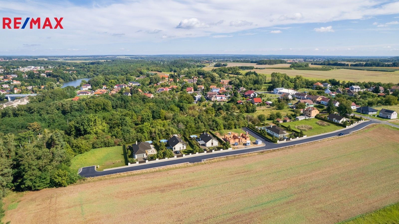 Prodej pozemek pro bydlení - Týnec nad Labem, 888 m²