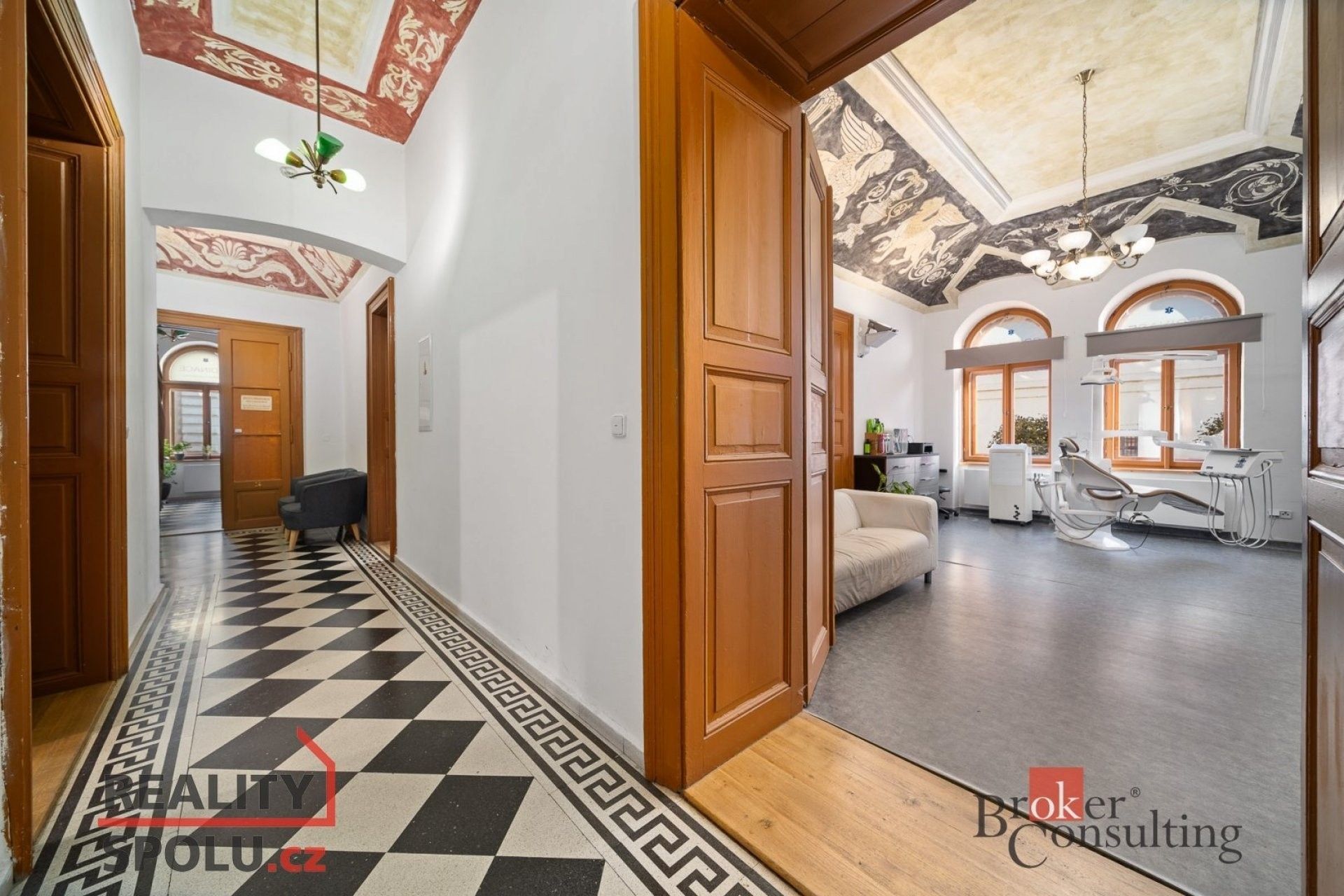 Prodej komerční - Komenského, Hradec Králové, 134 m²