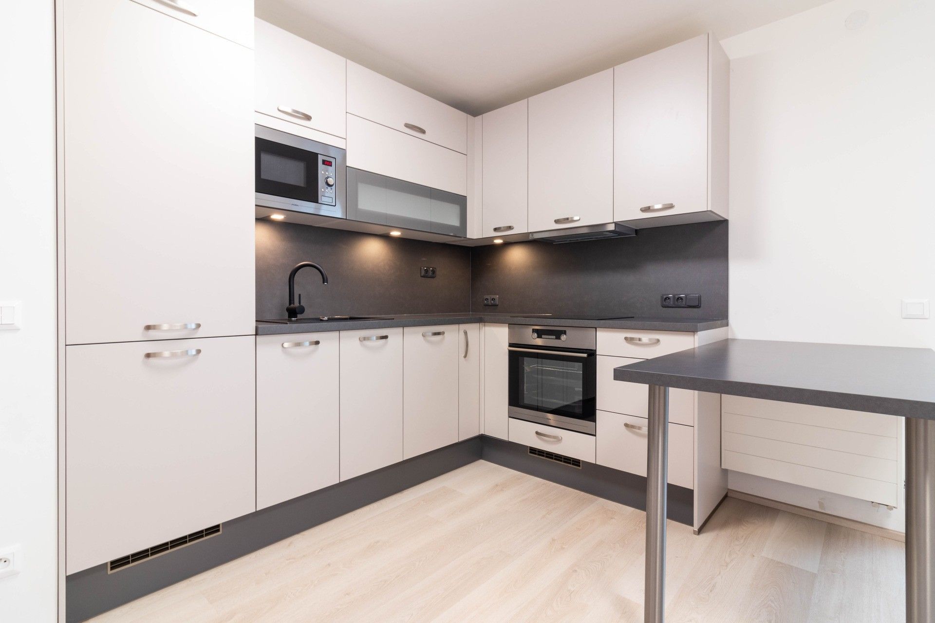 Pronájem byt 2+kk - Eduarda Hamburgera, Olomouc, 55 m²