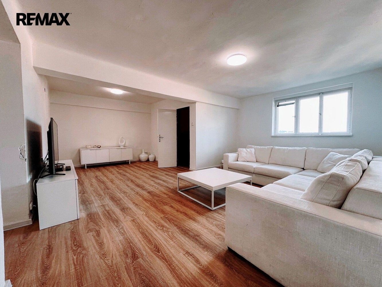 Byt 2+kk · 72 m² · Praha - Bubeneč, okres Praha 6, Hlavní město Praha - 3