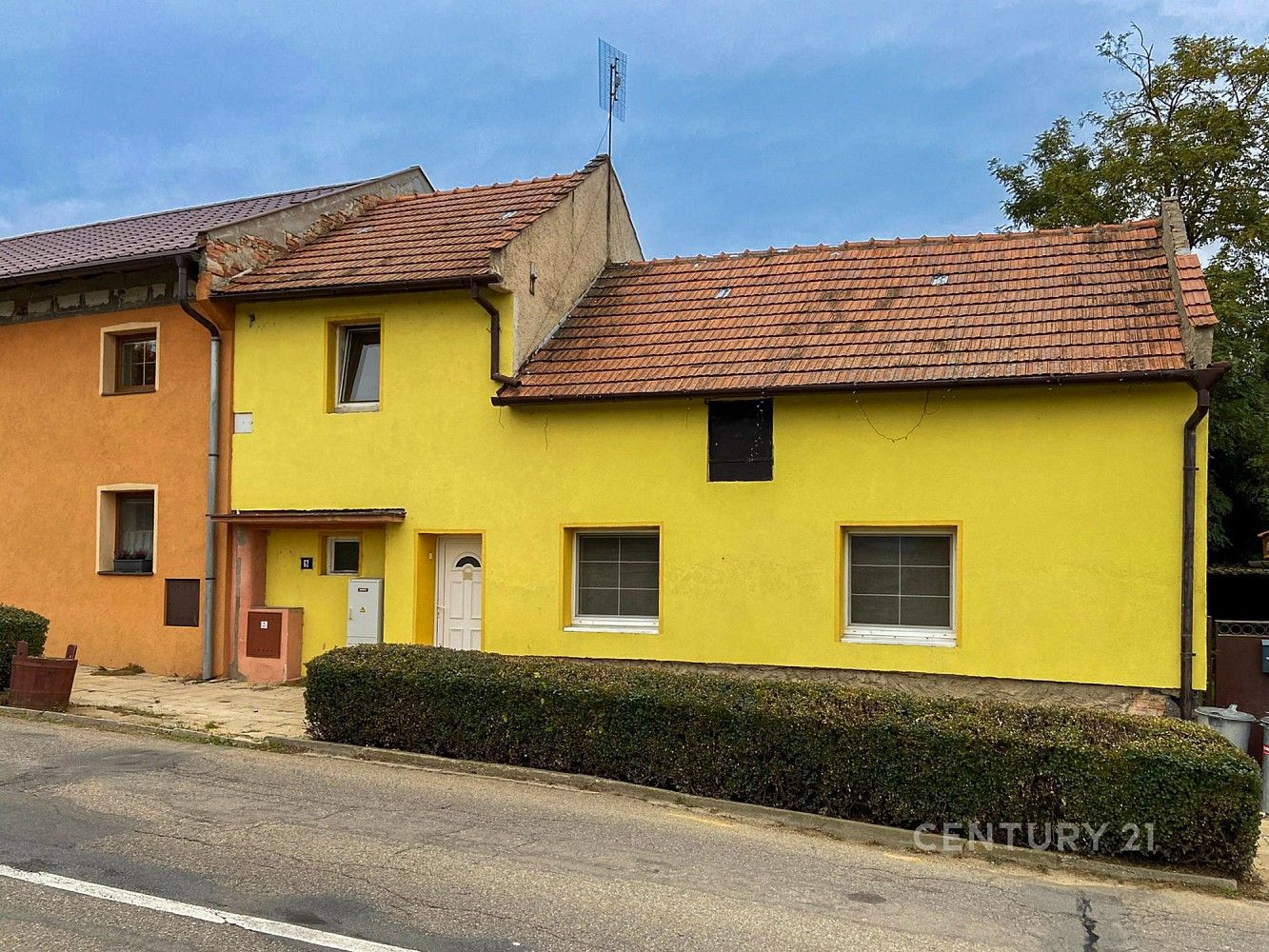 Rodinné domy, Zlobice, okres Kroměříž, 201 m² - 1