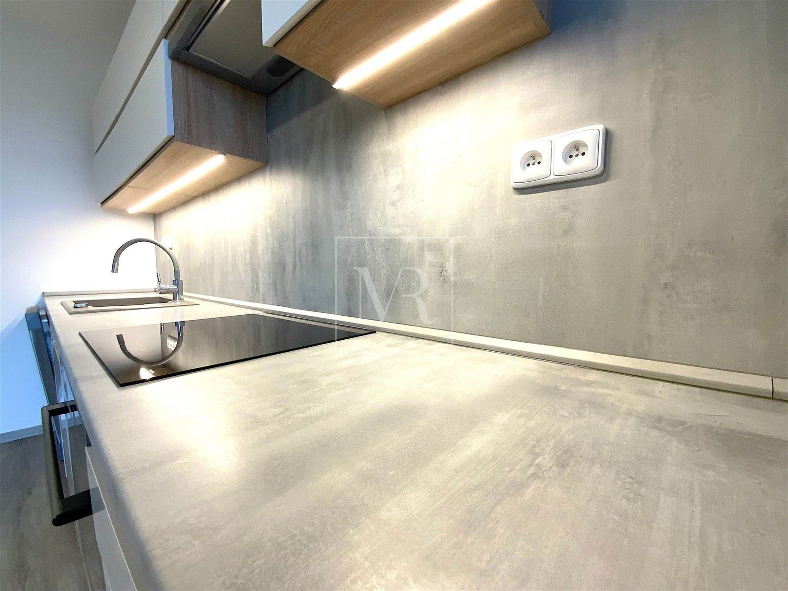 Pronájem byt 2+kk - Okořská 343, Praha Čimice, 39 m² - 5
